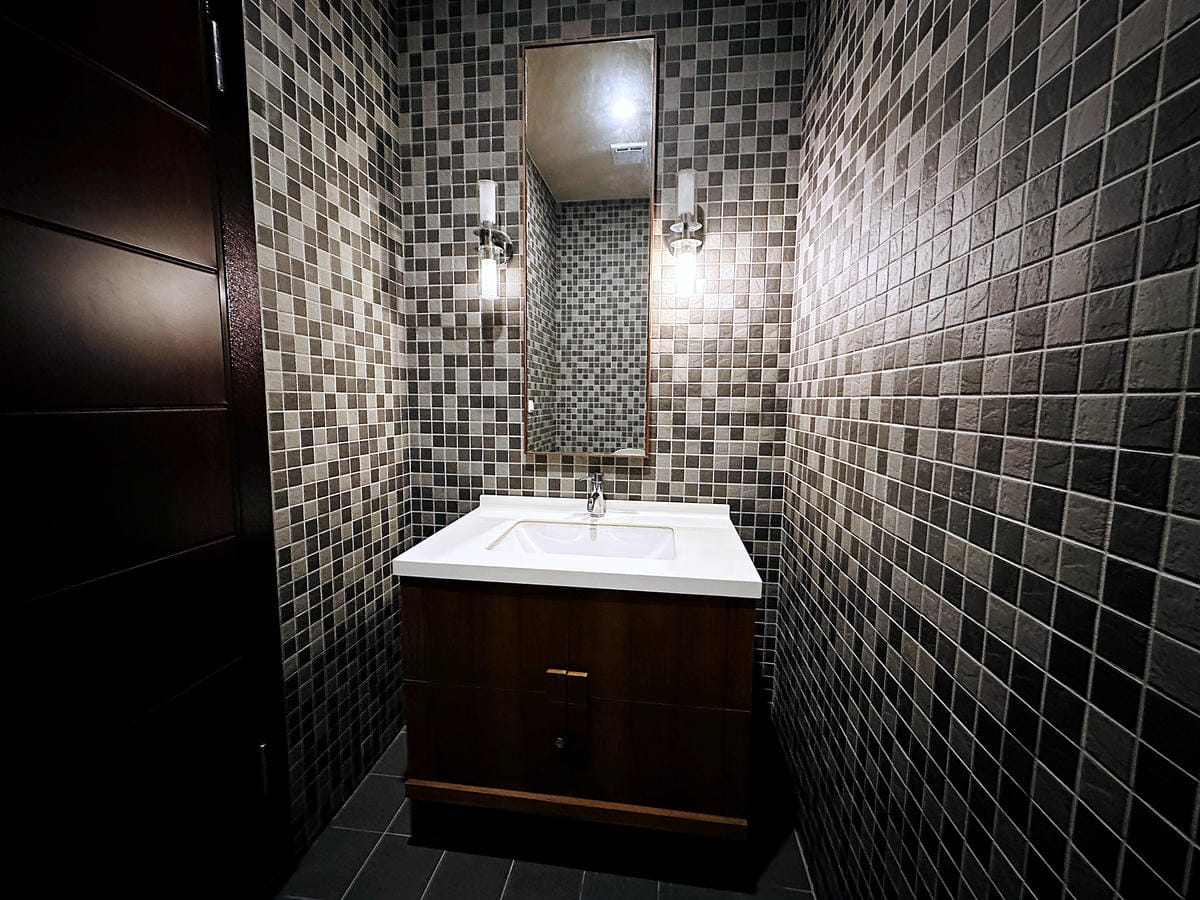 【天下居汽車行館】宜蘭MOTEL住宿推薦!人氣NO.1東方美學主題房型『豪華九間堂』52坪大空間!古裝Cosplay超好玩!