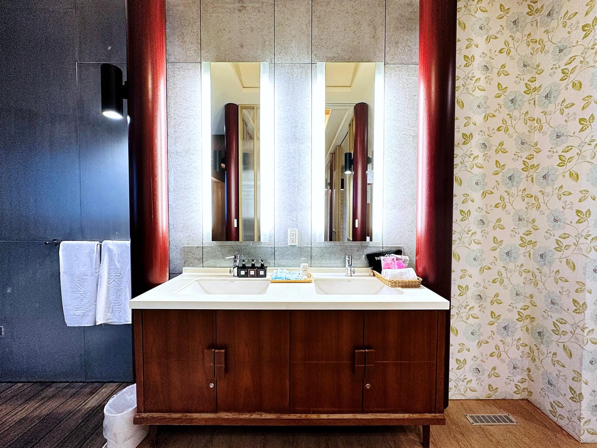 【天下居汽車行館】宜蘭MOTEL住宿推薦!人氣NO.1東方美學主題房型『豪華九間堂』52坪大空間!古裝Cosplay超好玩!