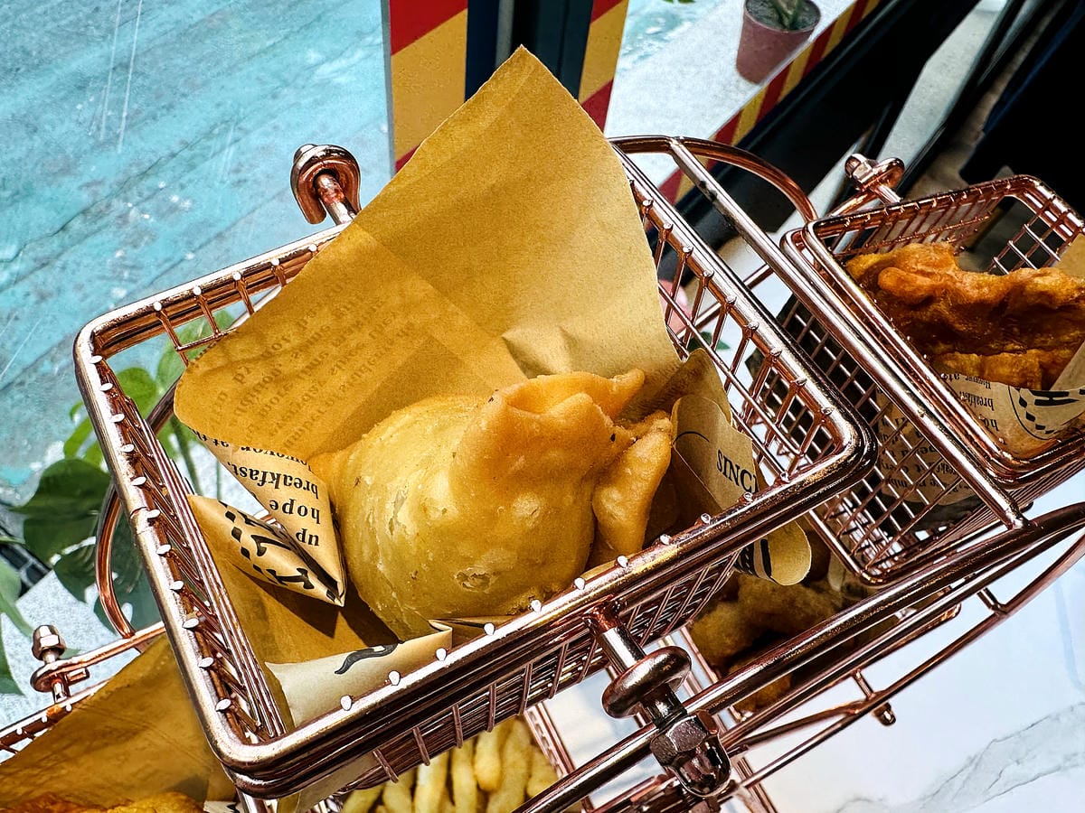 【神燈搓一下3 wishes】台北異國風味料理推薦!好吃又好玩「炸物摩天輪」!巨大「印度薄餅Dosa」經典必吃!讓精靈神燈實現你所有願望!