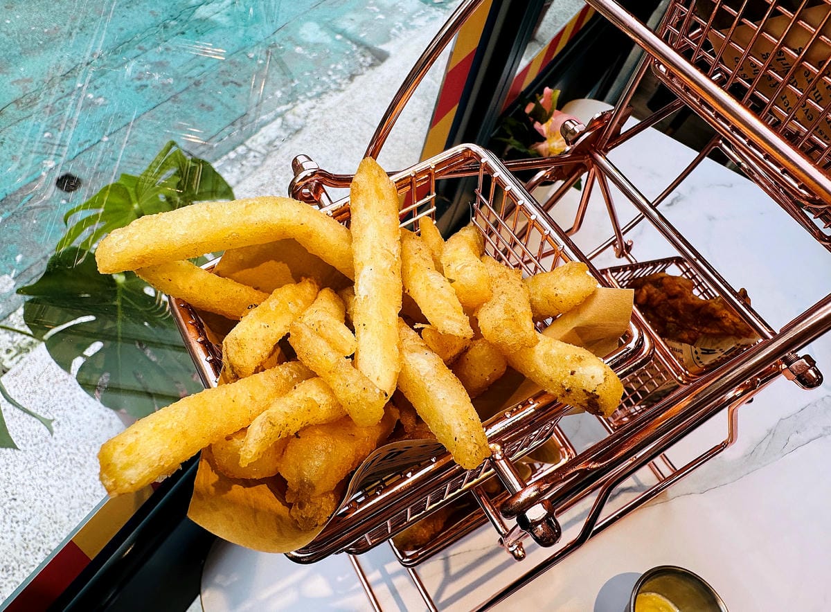 【神燈搓一下3 wishes】台北異國風味料理推薦!好吃又好玩「炸物摩天輪」!巨大「印度薄餅Dosa」經典必吃!讓精靈神燈實現你所有願望!