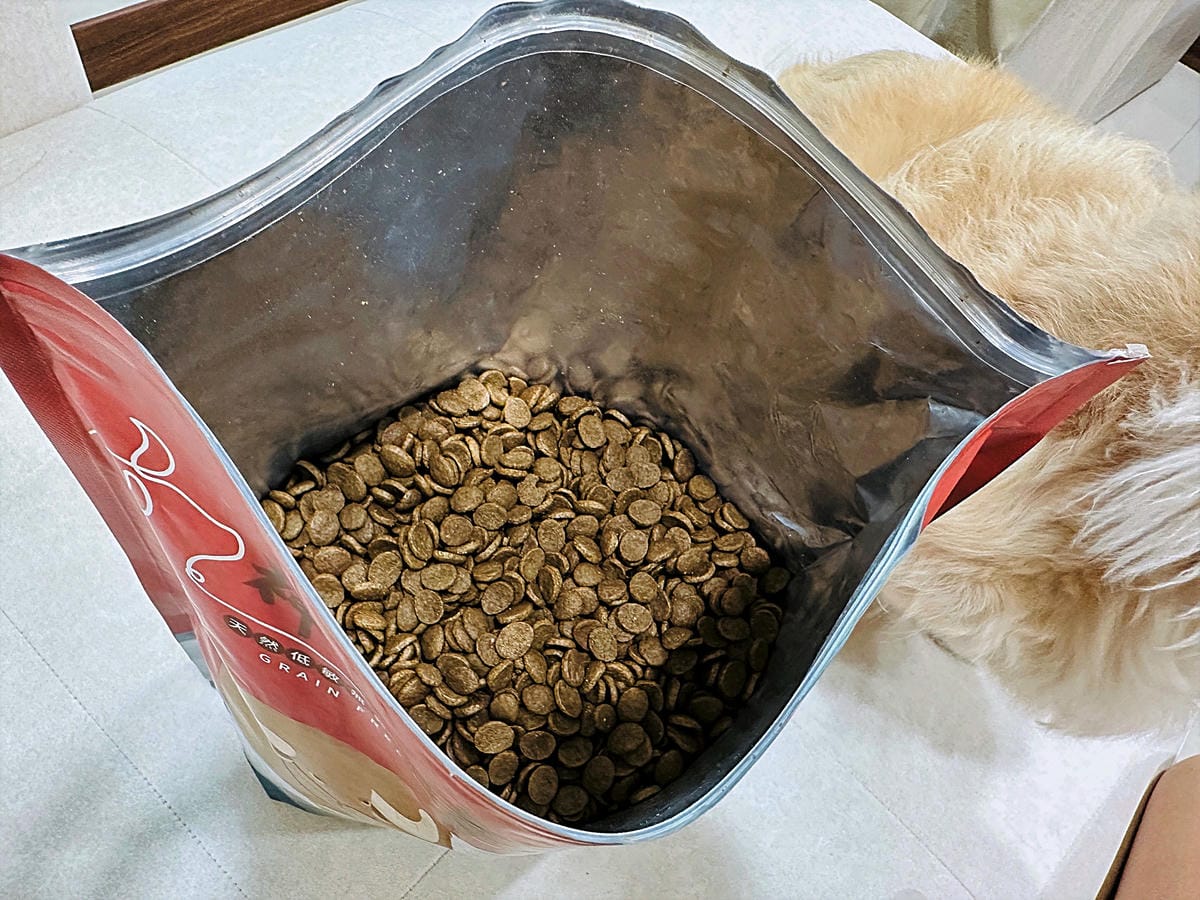 【Abao阿寶】狗狗飼料推薦!大甲鎮瀾宮聯名款「神仙牛天然低敏無穀犬糧」 延續大甲媽祖娘娘的愛與守護『小臘腸咪咪』有呷有保庇啦!