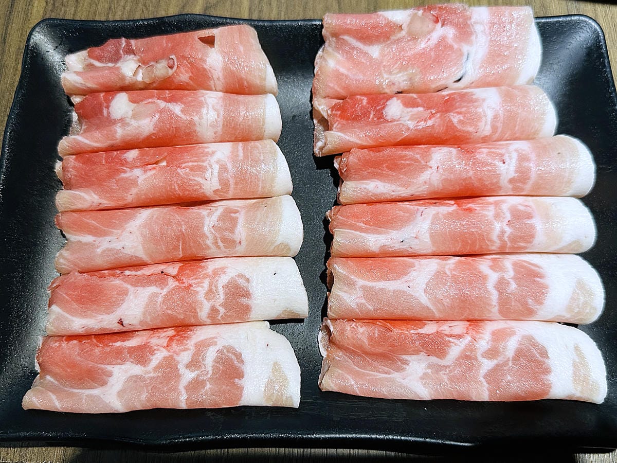 【籤王串麻鍋】四川道地香麻鍋,免費升級蛤蜊膠原蛋白湯!真材實料美味嚕串!超人氣招牌炸物「卜肉酥」「椒酥中卷」必點!台北六張犁美食推薦