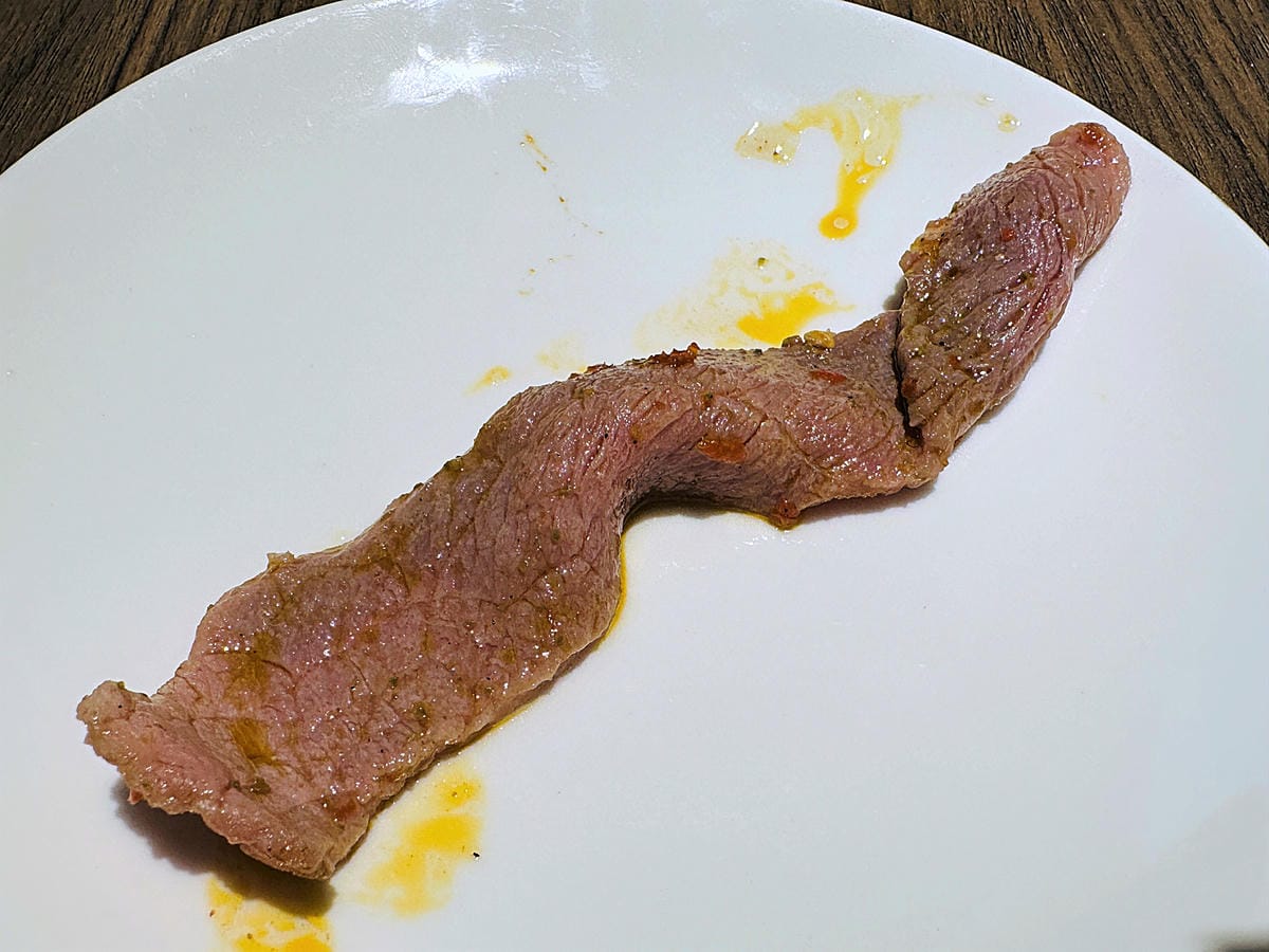 【籤王串麻鍋】四川道地香麻鍋,免費升級蛤蜊膠原蛋白湯!真材實料美味嚕串!超人氣招牌炸物「卜肉酥」「椒酥中卷」必點!台北六張犁美食推薦