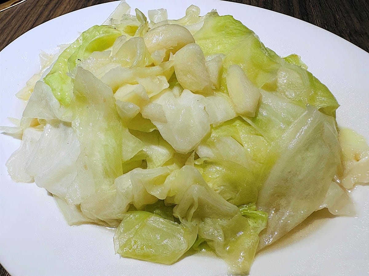 【籤王串麻鍋】四川道地香麻鍋,免費升級蛤蜊膠原蛋白湯!真材實料美味嚕串!超人氣招牌炸物「卜肉酥」「椒酥中卷」必點!台北六張犁美食推薦