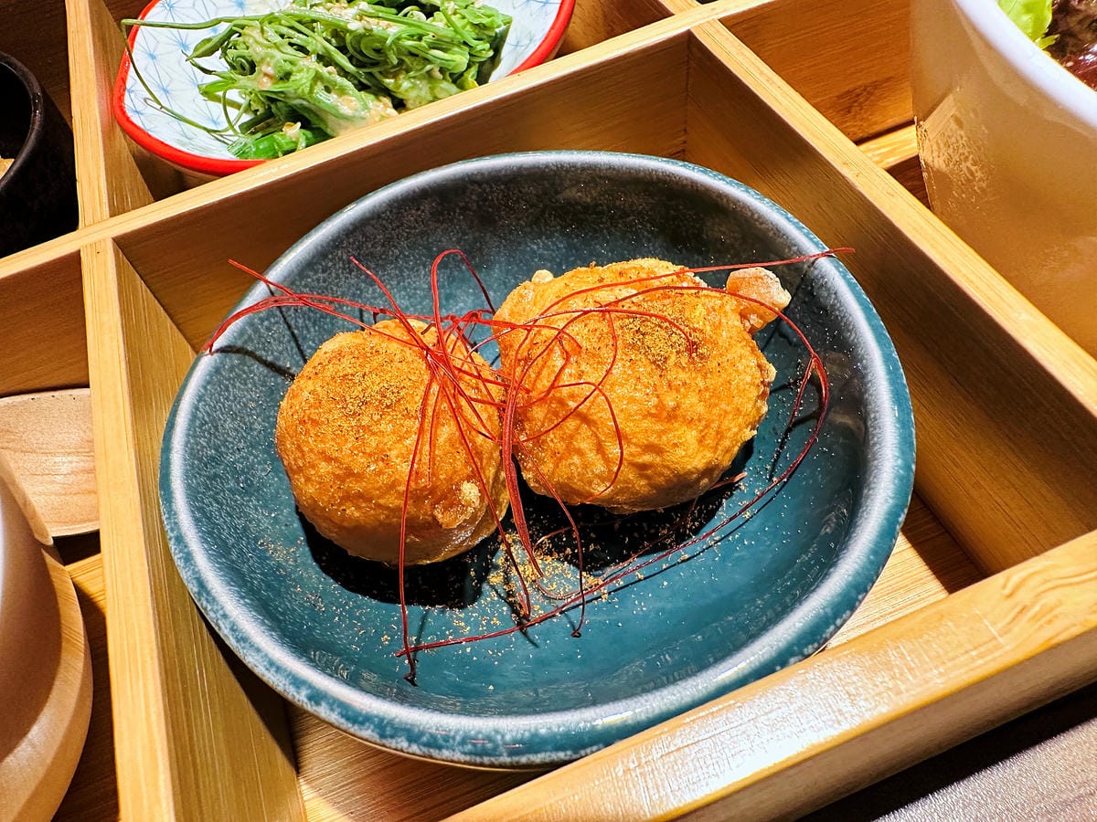 【狸小路燒肉專賣店】基隆超人氣燒肉推薦!激推頂級奢華「日本和牛雙人饗宴」超吸睛華麗九宮格儀式感滿點!嫩滑多汁『日本A5和牛』一吃入魂