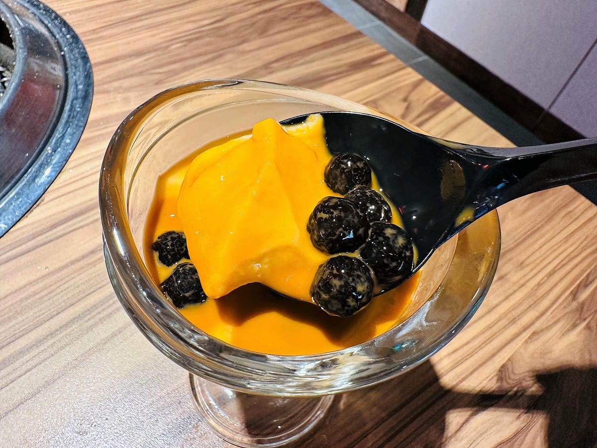 【狸小路燒肉專賣店】基隆超人氣燒肉推薦!激推頂級奢華「日本和牛雙人饗宴」超吸睛華麗九宮格儀式感滿點!嫩滑多汁『日本A5和牛』一吃入魂