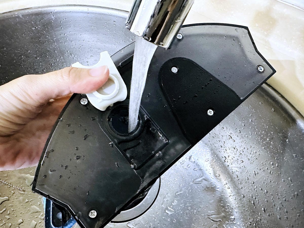 【SANSUI山水】智能掃拖掃地機器人SSR-V88,獨立集塵盒/水箱「清掃吸塵拖地」通通輕鬆搞定!陀螺儀導航不迷路支援google音箱,家中必備智能好夥伴!