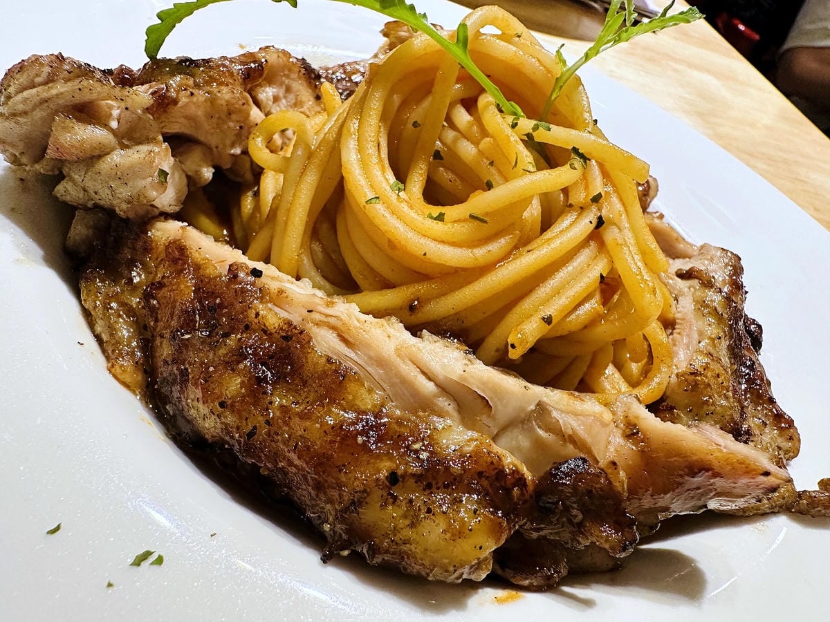 【Stan&Cat史丹貓美式餐廳 西門店】台北大份量美食推薦!無敵巨無霸牛肉堡一吃就上癮捷運西門町站,人氣必吃美式餐廳!