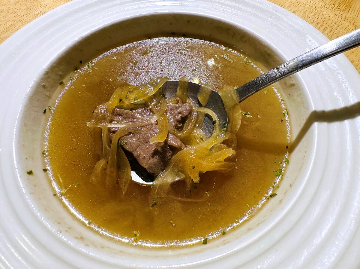 【Stan&Cat史丹貓美式餐廳 西門店】台北大份量美食推薦!無敵巨無霸牛肉堡一吃就上癮捷運西門町站,人氣必吃美式餐廳!