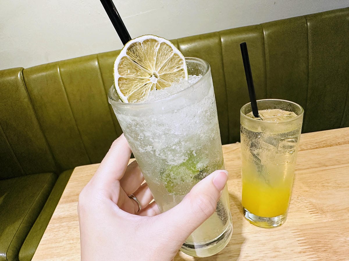 【Stan&Cat史丹貓美式餐廳 西門店】台北大份量美食推薦!無敵巨無霸牛肉堡一吃就上癮捷運西門町站,人氣必吃美式餐廳!