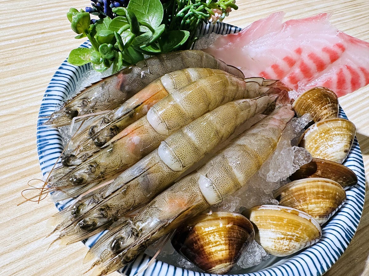 【狂一鍋 北大學成店】外國人來台必吃的台式火鍋,台味十足桌邊