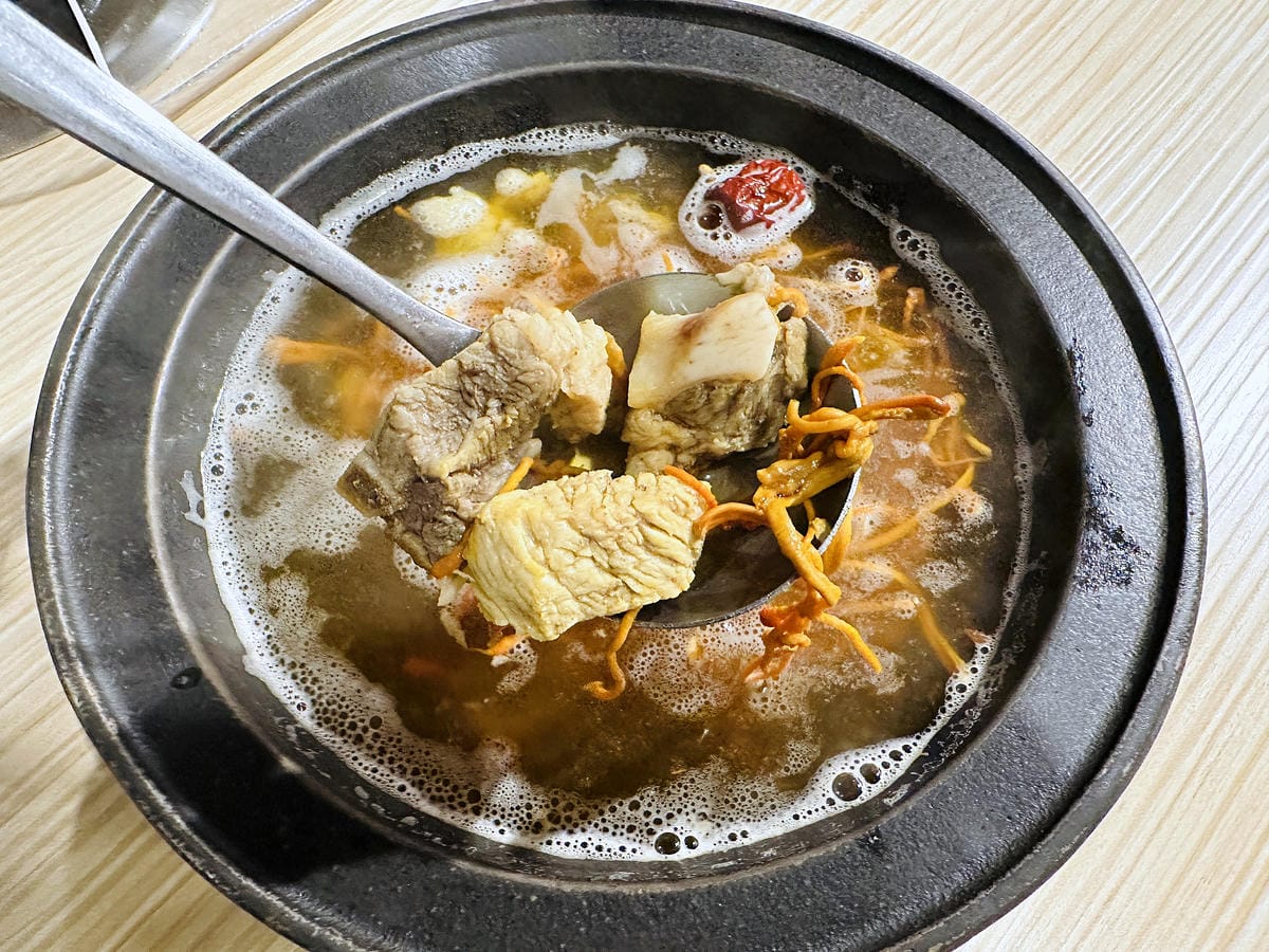 【狂一鍋 北大學成店】外國人來台必吃的台式火鍋,台味十足桌邊