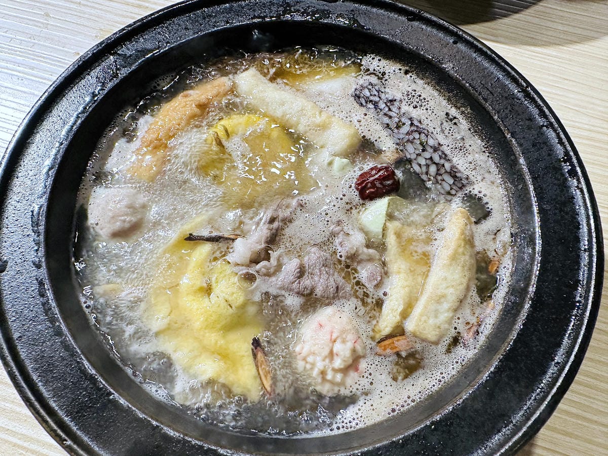 【狂一鍋 北大學成店】外國人來台必吃的台式火鍋,台味十足桌邊