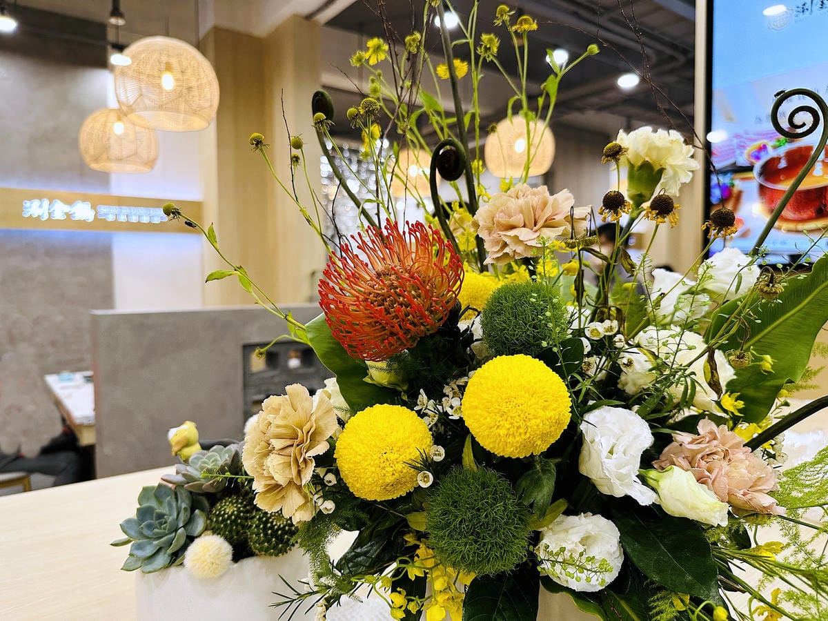 【涮金鍋】桃園火鍋最新口袋必吃名單!招牌黃金雞湯鍋煮什麼都好