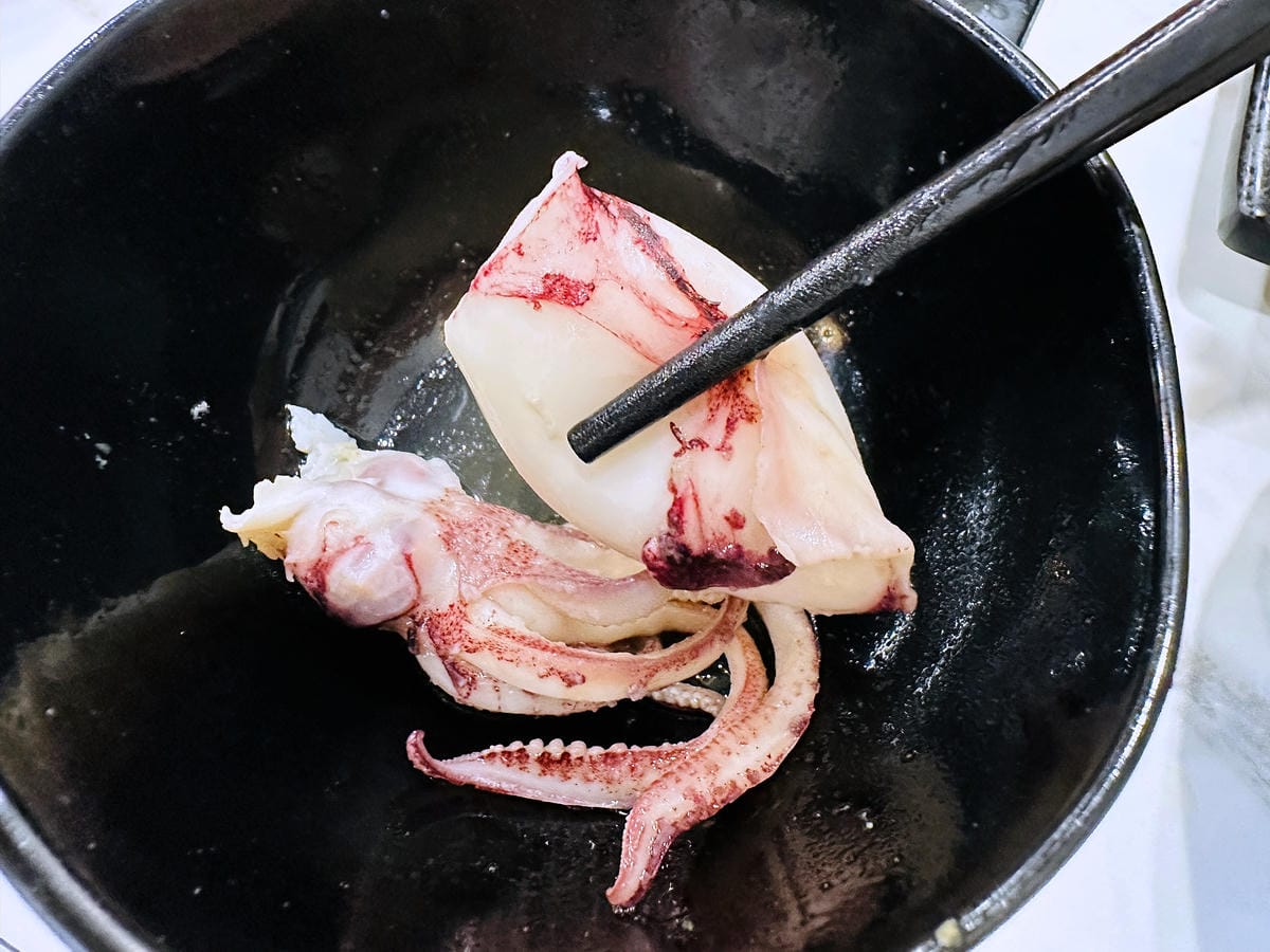 【涮金鍋】桃園火鍋最新口袋必吃名單!招牌黃金雞湯鍋煮什麼都好