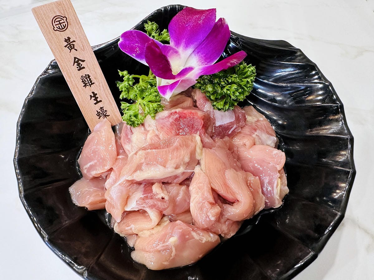 【涮金鍋】桃園火鍋最新口袋必吃名單!招牌黃金雞湯鍋煮什麼都好