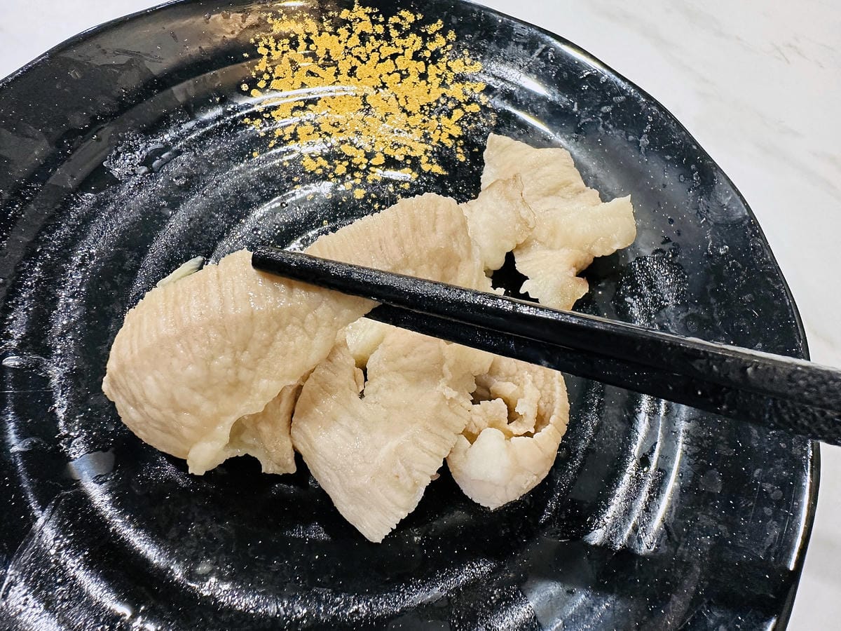 【涮金鍋】桃園火鍋最新口袋必吃名單!招牌黃金雞湯鍋煮什麼都好