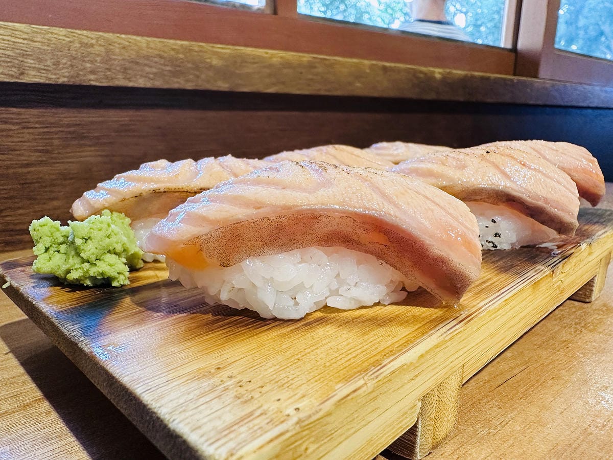 【森川丼丼大橋橫町】台中超浮誇系日式料理!必吃超狂『廣島牡蠣