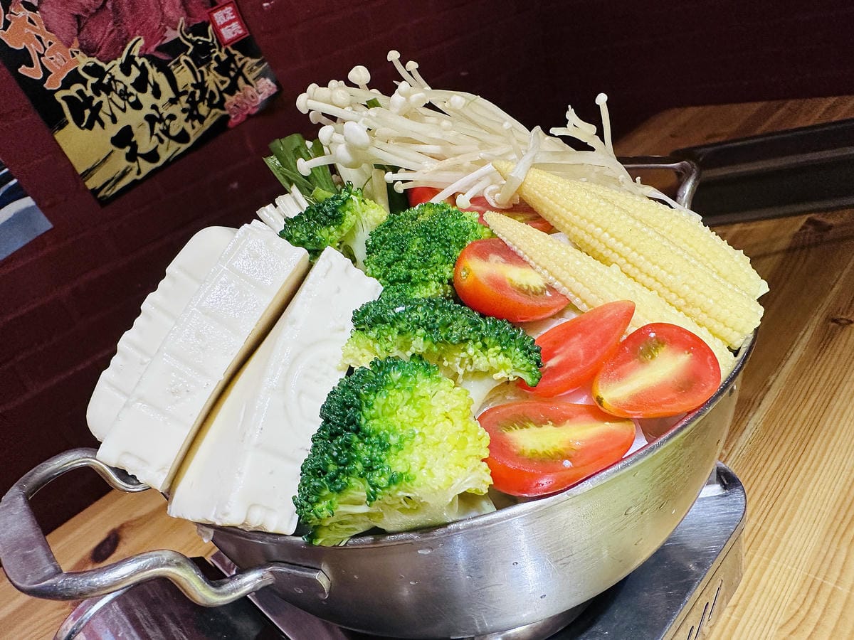 【森川丼丼大橋橫町】台中超浮誇系日式料理!必吃超狂『廣島牡蠣