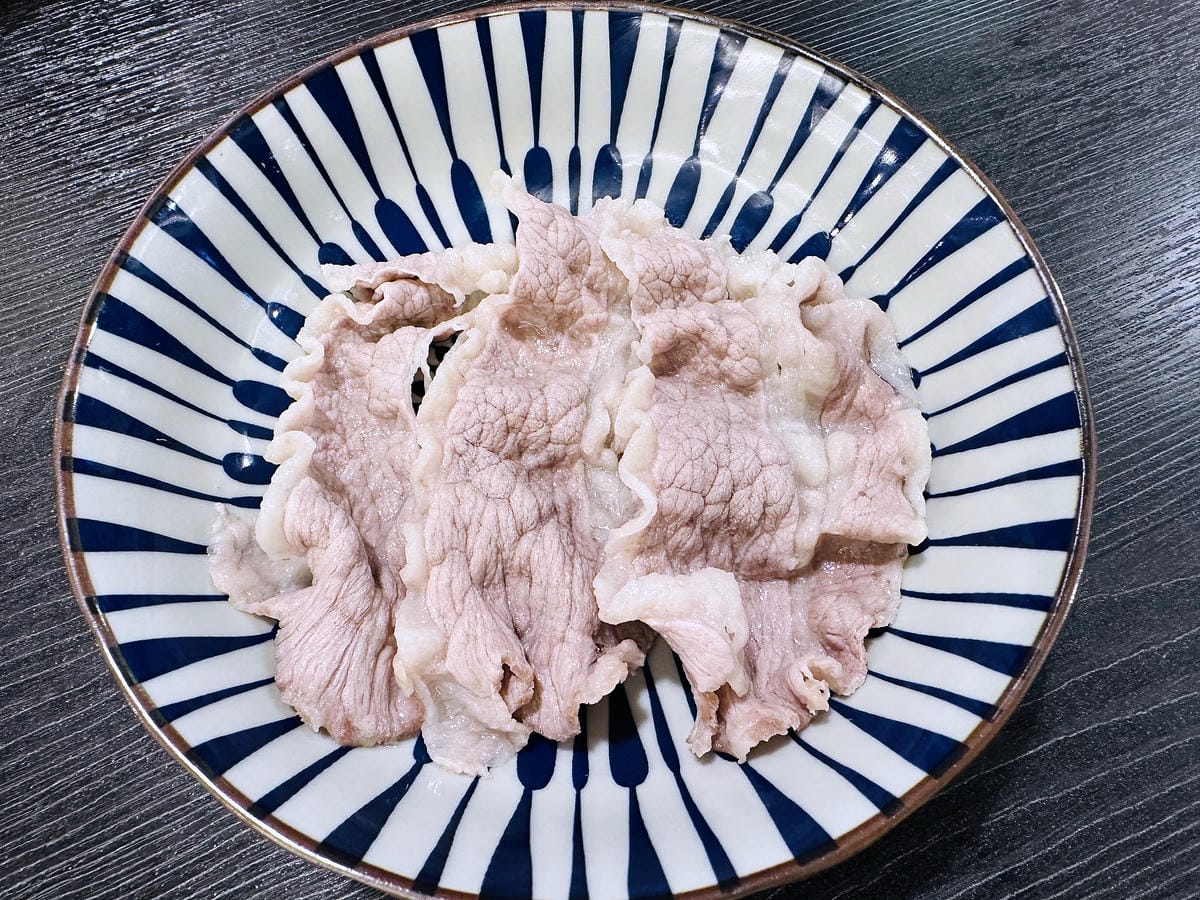 【洞豆腐】台中新品牌火鍋全新開幕!主打「東北酸菜白肉」「正川