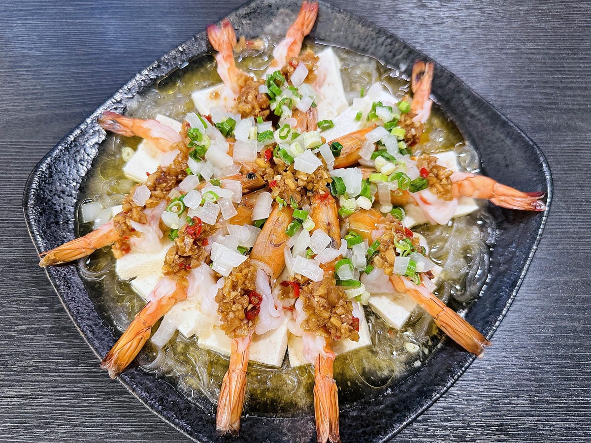 【洞豆腐】台中新品牌火鍋全新開幕!主打「東北酸菜白肉」「正川