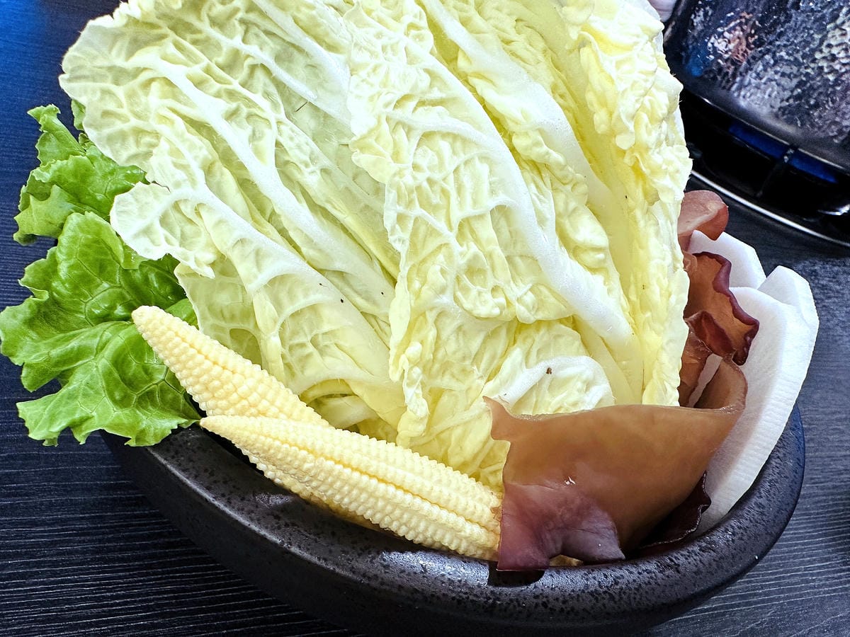 【洞豆腐】台中新品牌火鍋全新開幕!主打「東北酸菜白肉」「正川