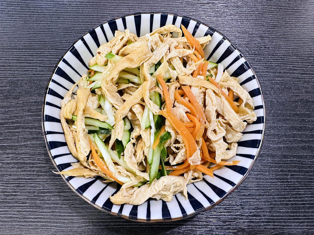 【洞豆腐】台中新品牌火鍋全新開幕!主打「東北酸菜白肉」「正川