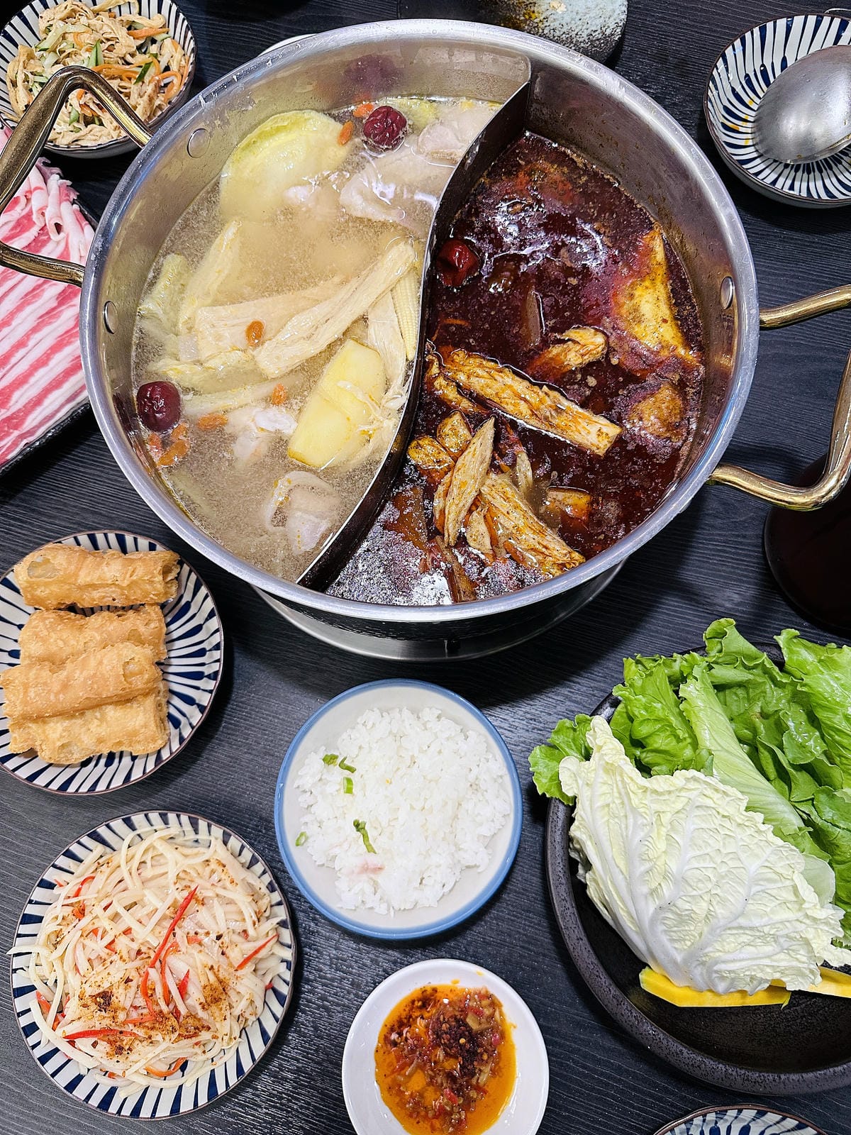 【洞豆腐】台中新品牌火鍋全新開幕!主打「東北酸菜白肉」「正川