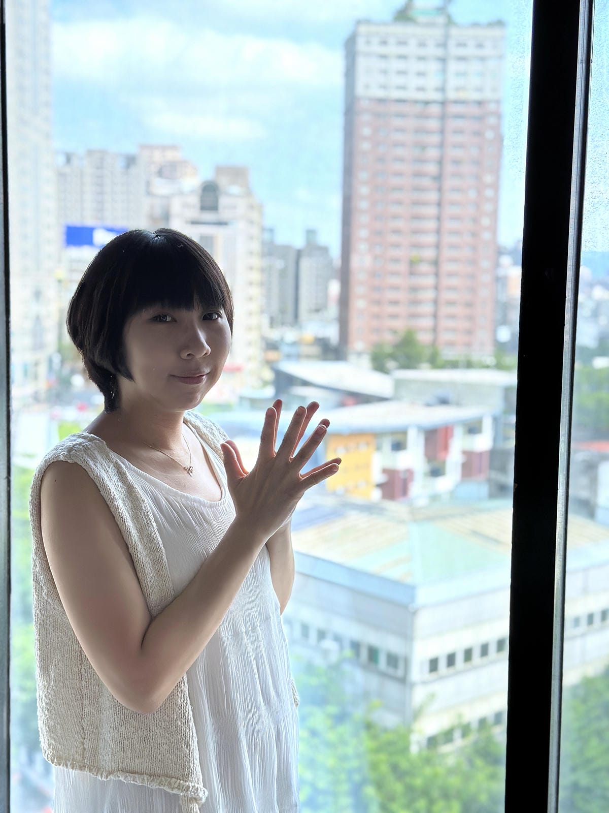 【草悟道文旅】台中西區住宿推薦!超美落地窗景觀浴缸網美房, 