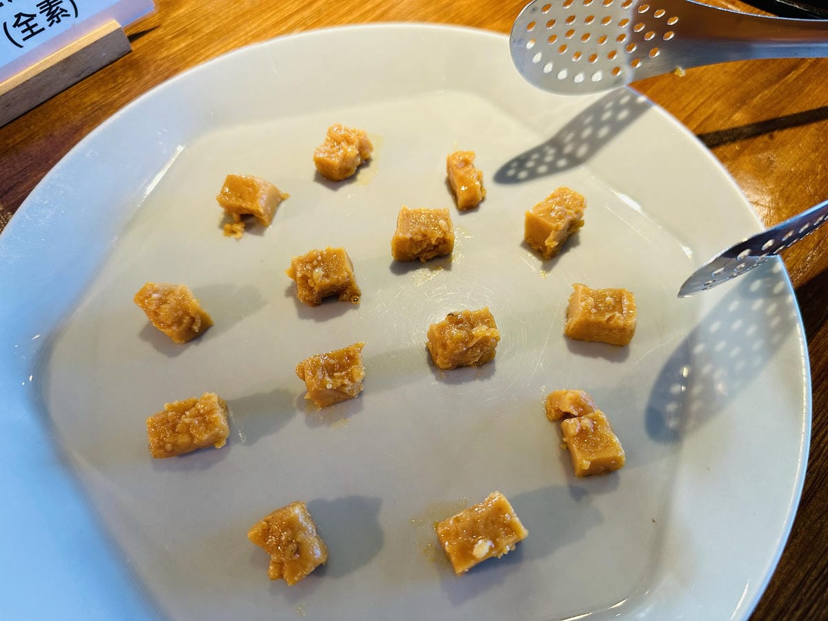 【蟬說:山中靜靜】台中酒桶山豪華秋冬露營,桂花弄帳篷區絕美景