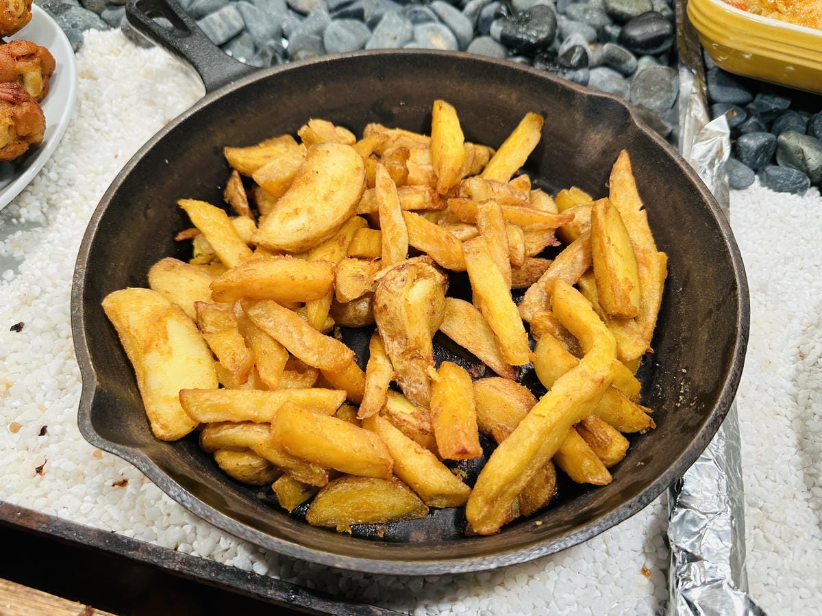 【蟬說:山中靜靜】台中酒桶山豪華秋冬露營,桂花弄帳篷區絕美景