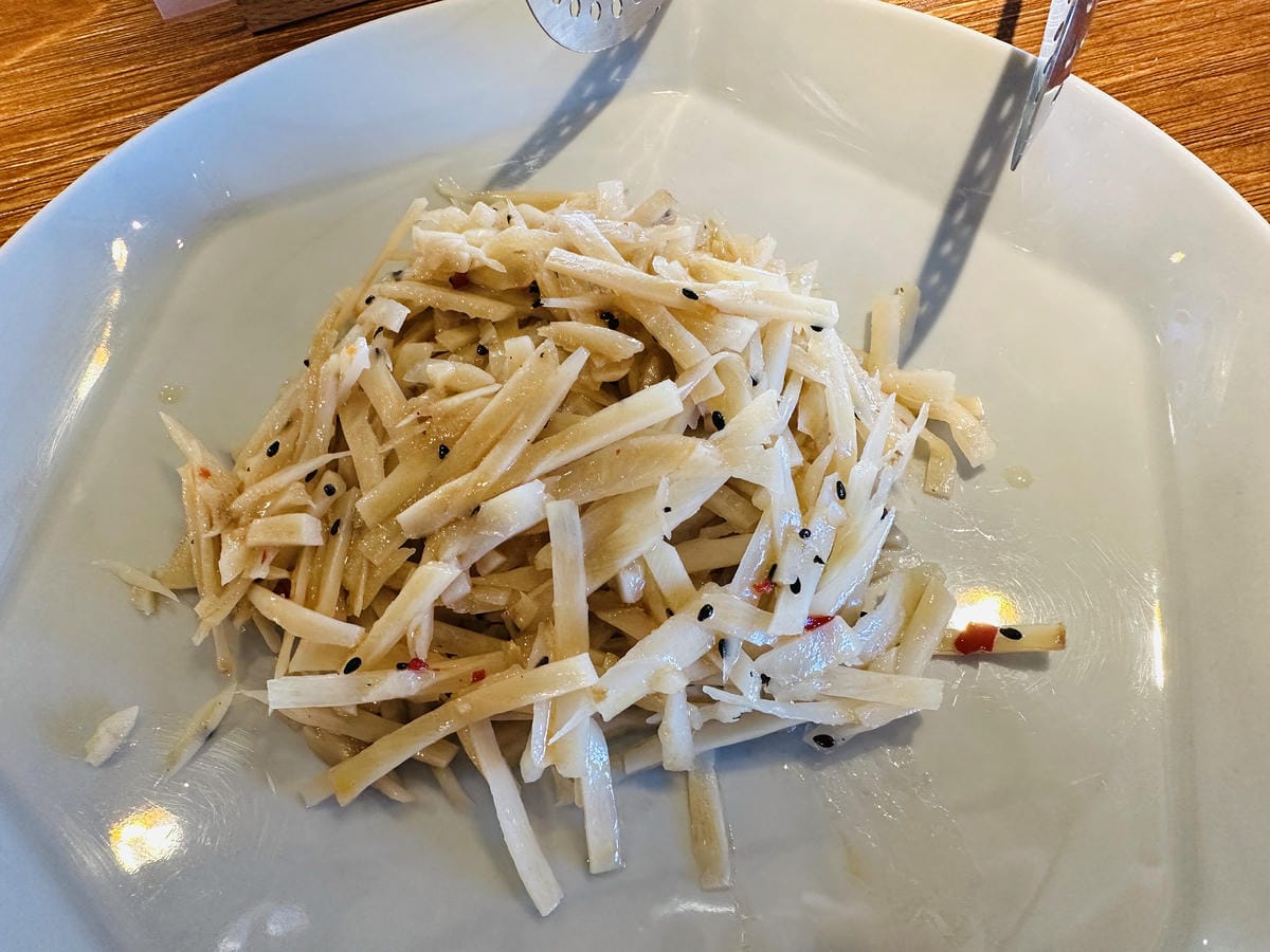 【蟬說:山中靜靜】台中酒桶山豪華秋冬露營,桂花弄帳篷區絕美景