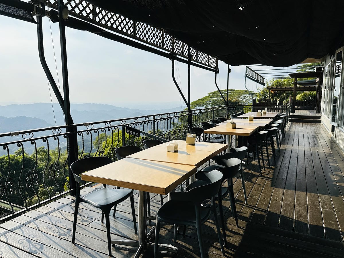 【蟬說:山中靜靜】台中酒桶山豪華秋冬露營,桂花弄帳篷區絕美景