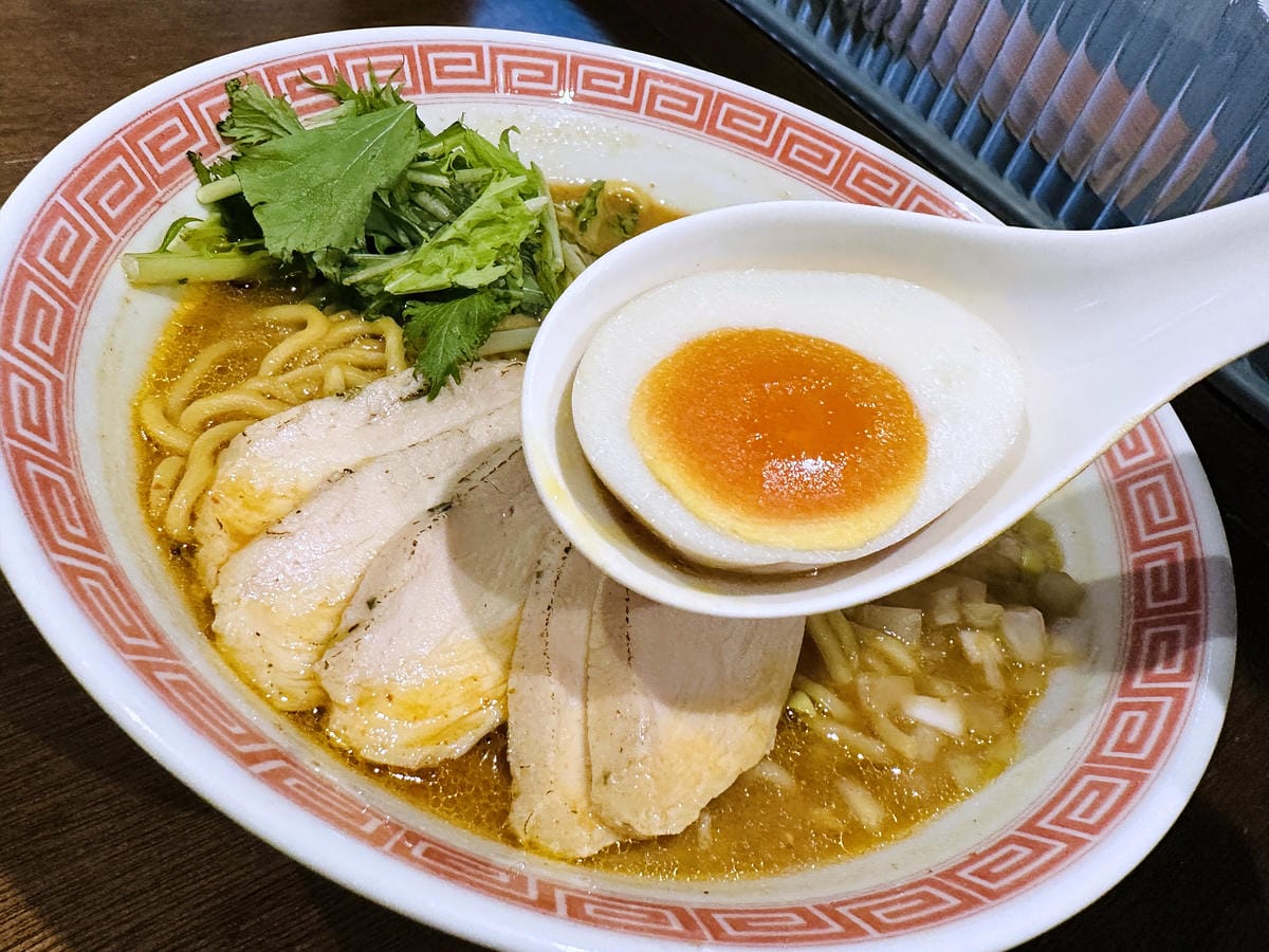 【麵試十一次 錦州店】台北中山區麵館推薦!招牌「鹽味黃金雞湯