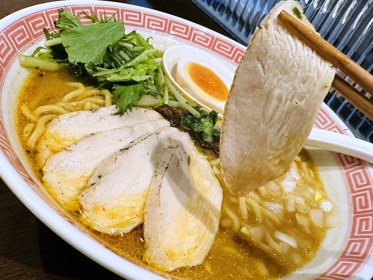 【麵試十一次 錦州店】台北中山區麵館推薦!招牌「鹽味黃金雞湯