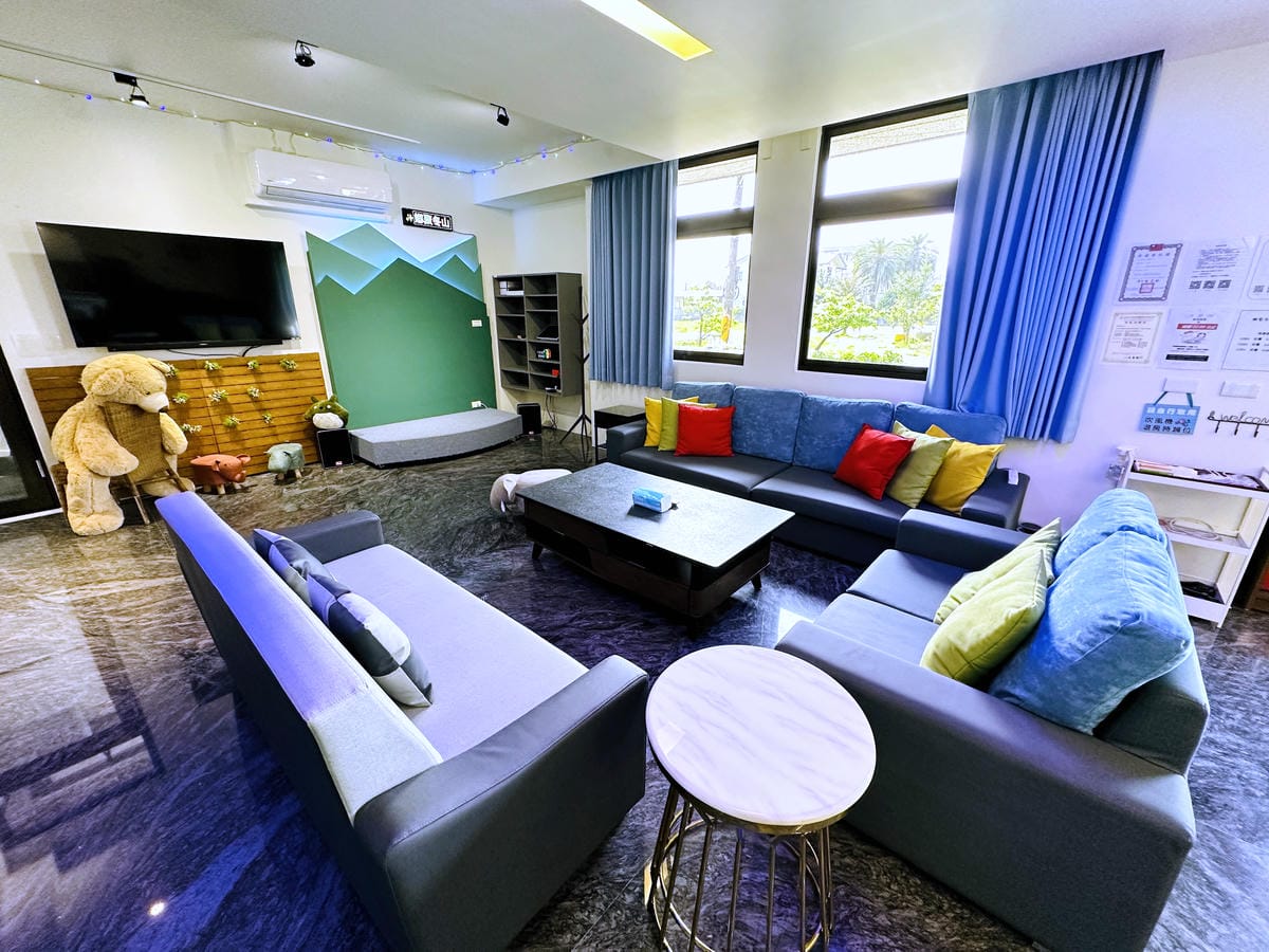 【鄉聚冬山】宜蘭包棟民宿推薦!大坪數超Chill田野景觀房,