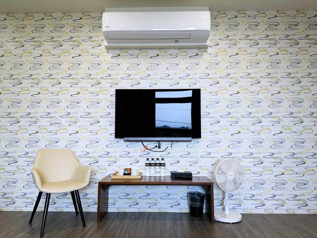 【鄉聚冬山】宜蘭包棟民宿推薦!大坪數超Chill田野景觀房,