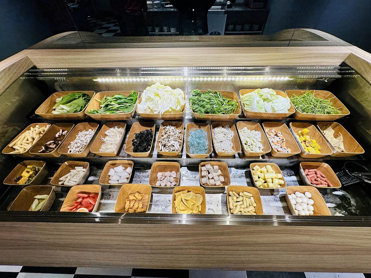 【潮派 宜蘭站前金東店】平價頂級魚翅汕頭鍋物專門,必吃原味清