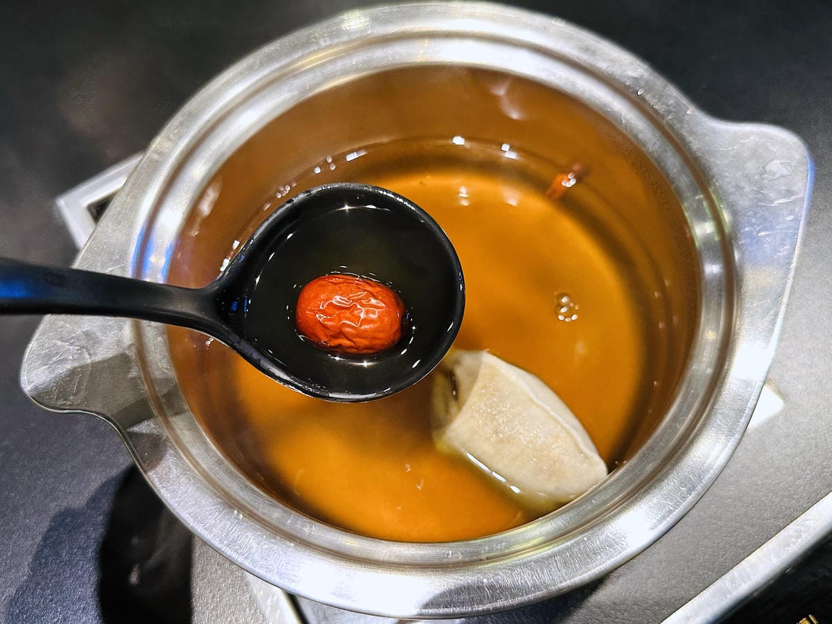 【潮派 宜蘭站前金東店】平價頂級魚翅汕頭鍋物專門,必吃原味清