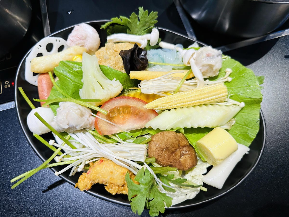 【潮派 宜蘭站前金東店】平價頂級魚翅汕頭鍋物專門,必吃原味清