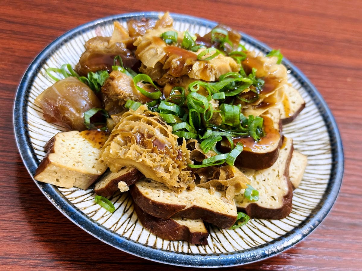 【硬派主廚的軟嫩料理 東門店】隱身新竹東門市場復古老宅餐廳,