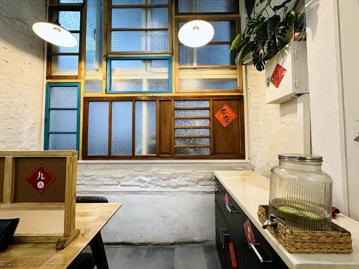 【硬派主廚的軟嫩料理 東門店】隱身新竹東門市場復古老宅餐廳,