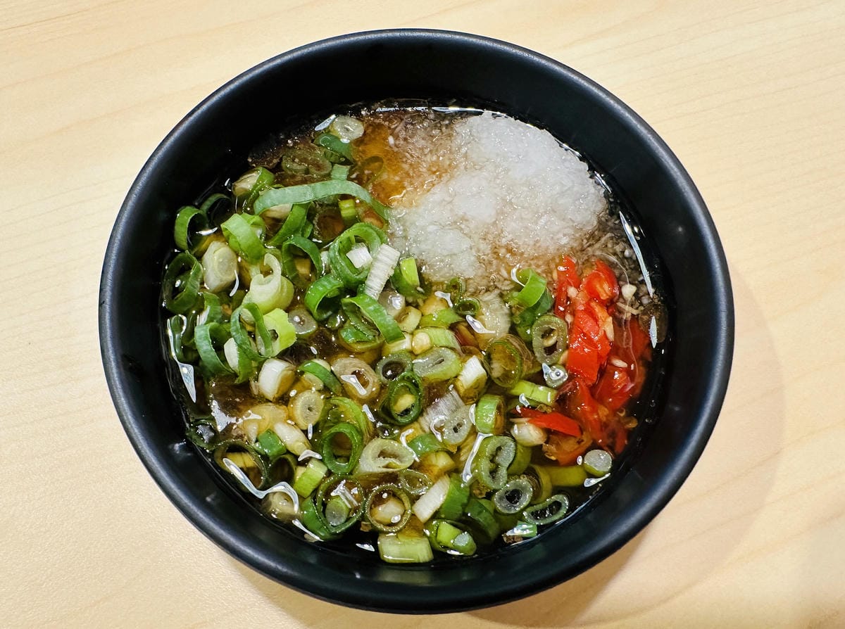 【何家香香麻辣鴛鴦鍋吃到飽】超過60種以上食材任君挑選!經典