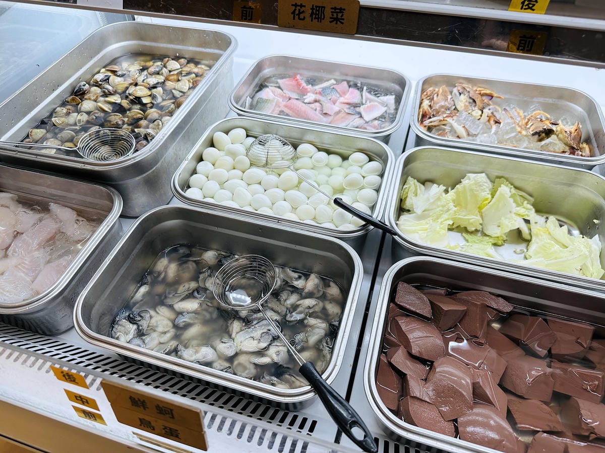 【何家香香麻辣鴛鴦鍋吃到飽】超過60種以上食材任君挑選!經典