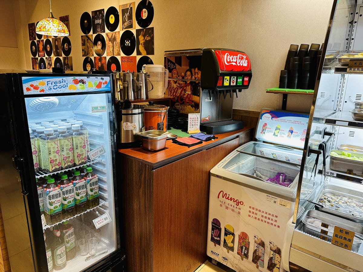 【何家香香麻辣鴛鴦鍋吃到飽】超過60種以上食材任君挑選!經典