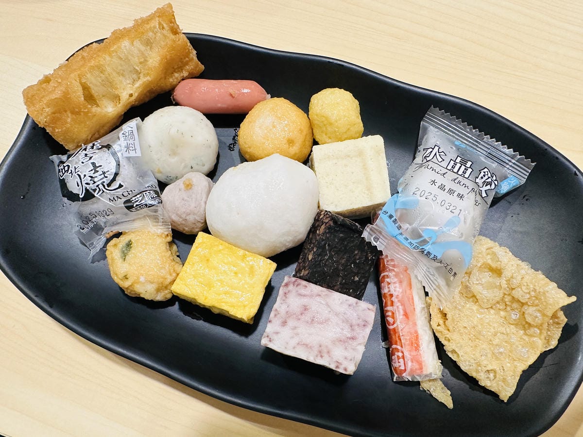 【何家香香麻辣鴛鴦鍋吃到飽】超過60種以上食材任君挑選!經典