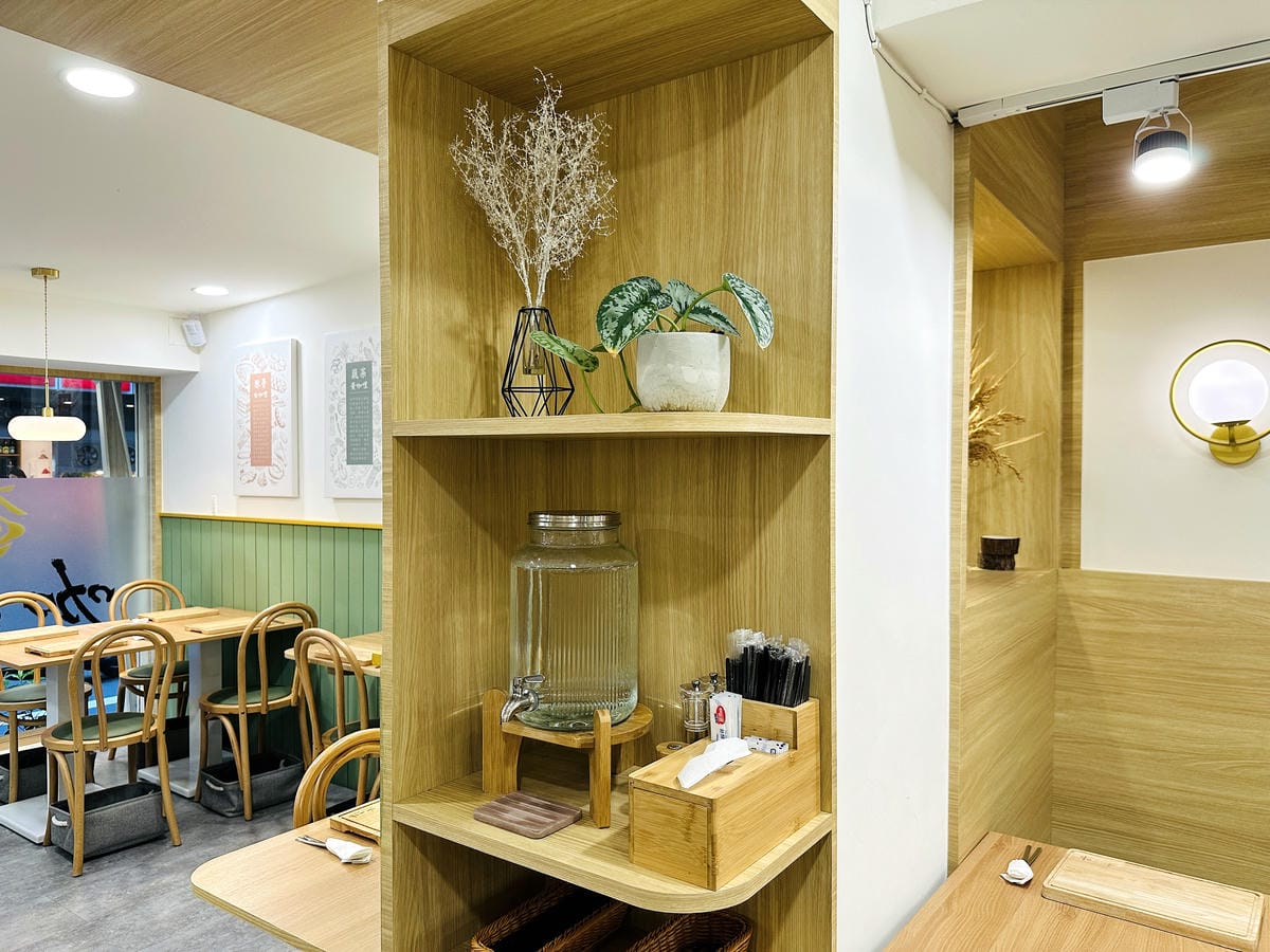 【咖一味】香料高手在民間!「牛骨黑咖哩」「蝦膏紅咖哩」「酸菜