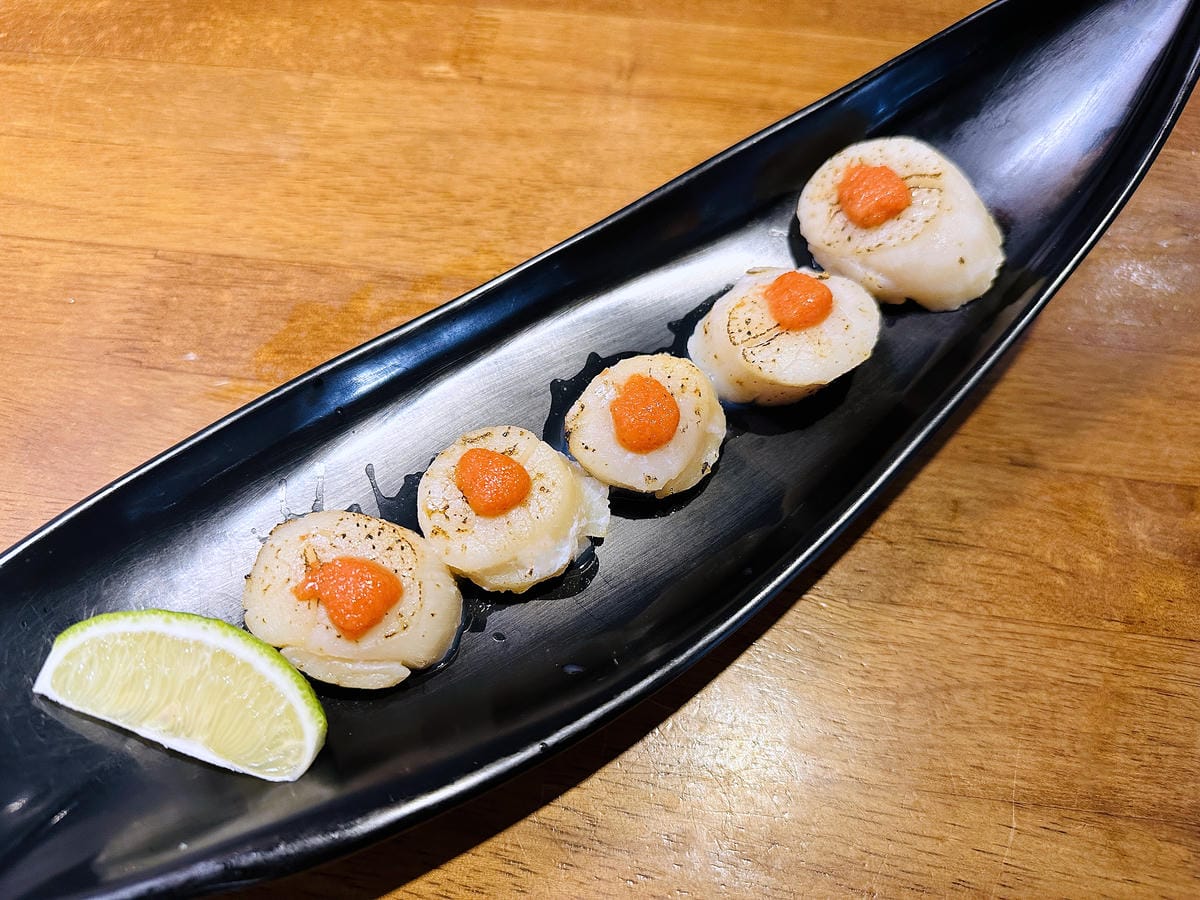 【士林串燒】士林夜市最新必吃美食!「串燒」烤功一流,還有媲美