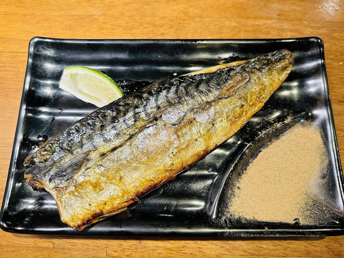 【士林串燒】士林夜市最新必吃美食!「串燒」烤功一流,還有媲美