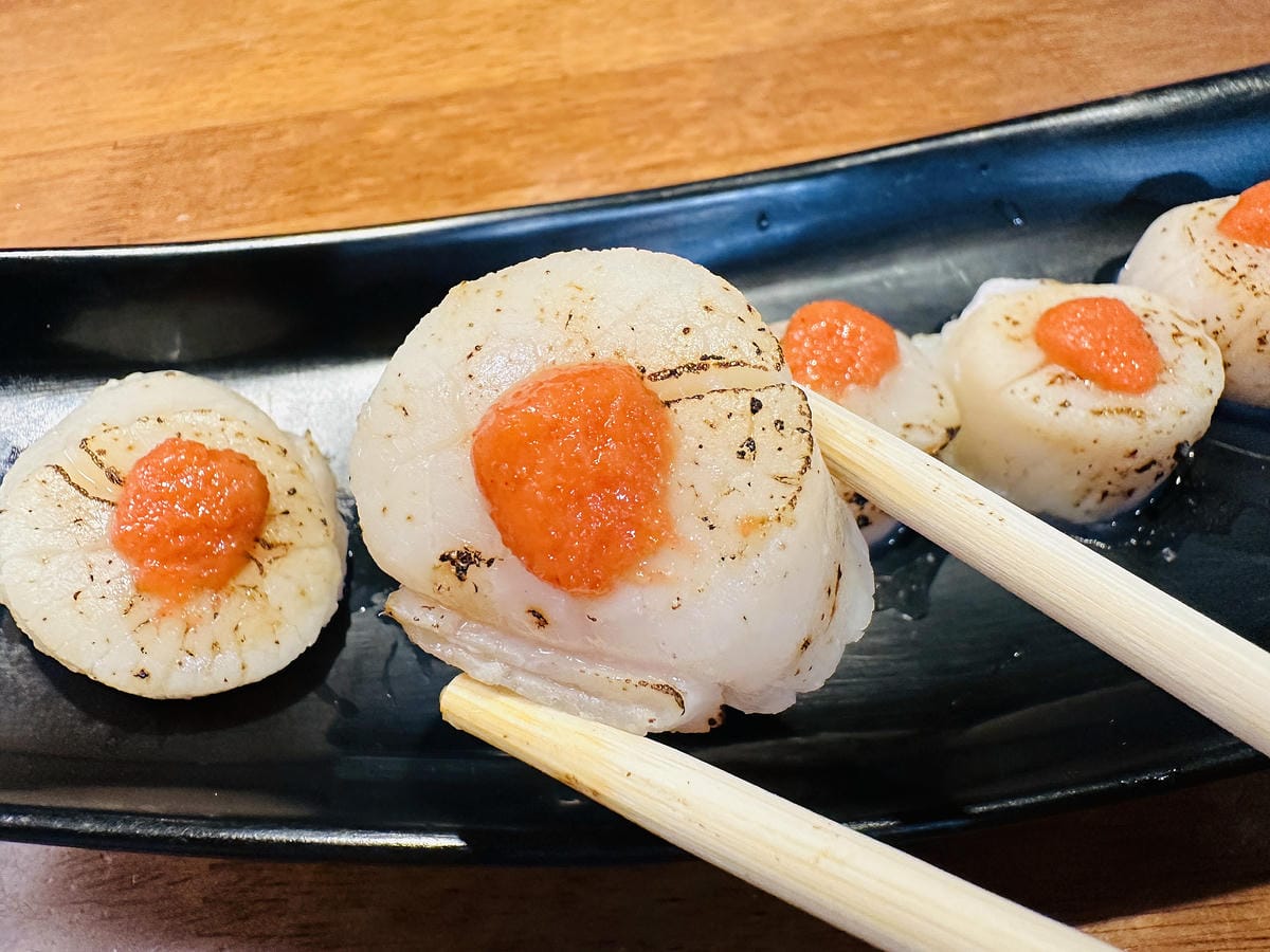 【士林串燒】士林夜市最新必吃美食!「串燒」烤功一流,還有媲美